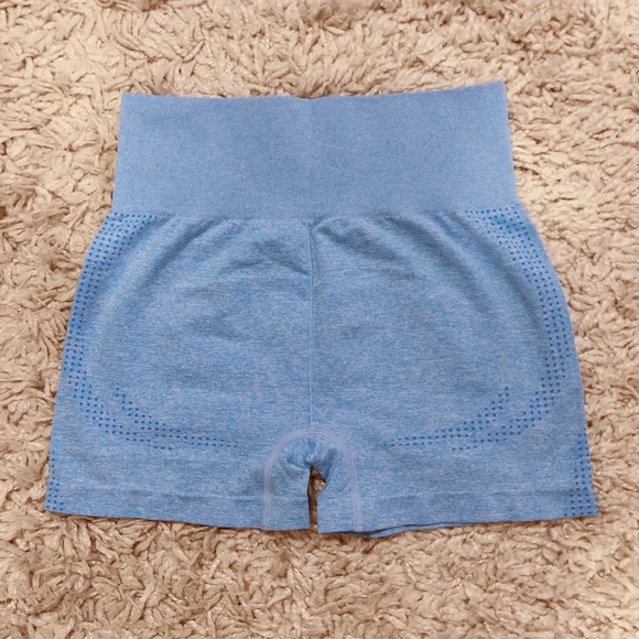 2-Piece Blue Vital Seamless Shorts + Crop Top Set - Picture 5 of 5